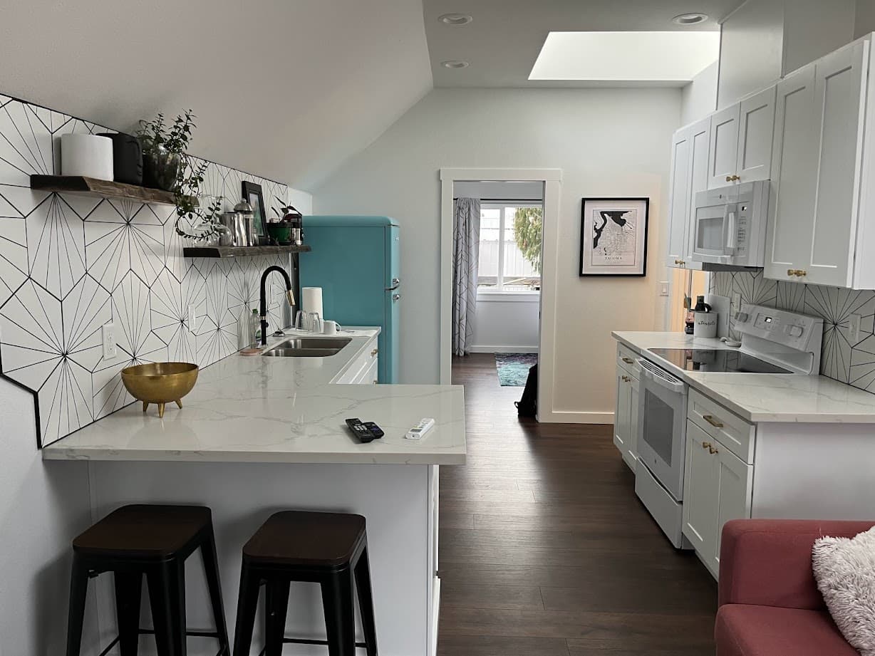 DADU Garage - Image 2